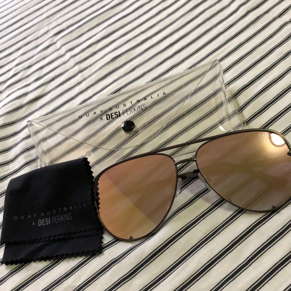 Quay High key rose gold aviators